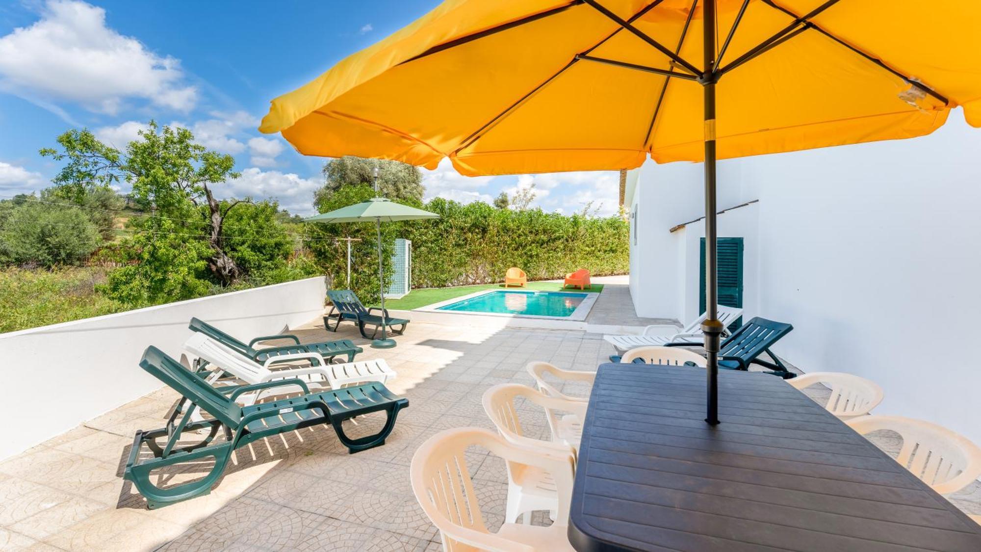 Sunny & Calm 4 Bdr House W/ Pool By Lovelystay Santo Estevao  Εξωτερικό φωτογραφία