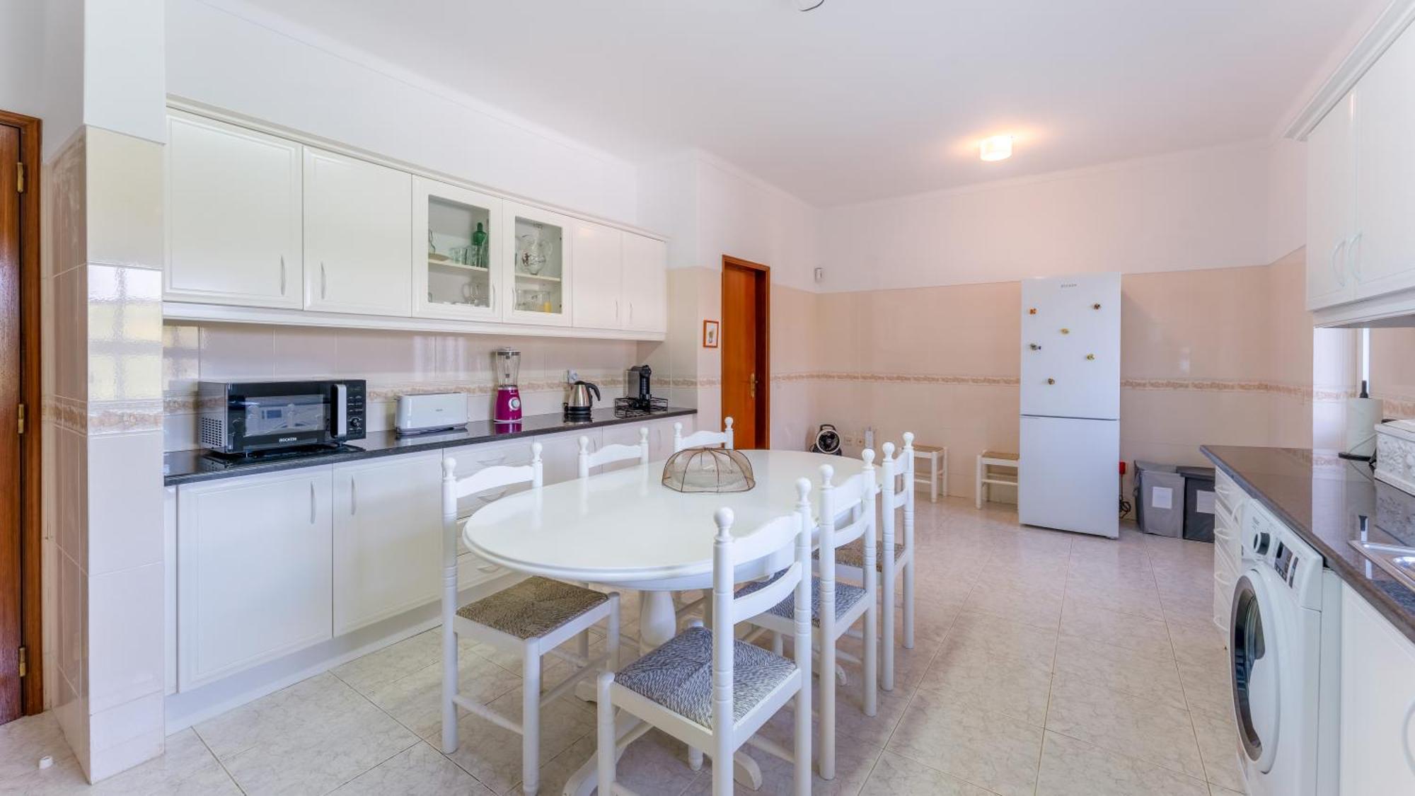 Sunny & Calm 4 Bdr House W/ Pool By Lovelystay Santo Estevao  Εξωτερικό φωτογραφία